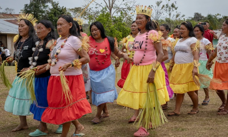 Este evento reunió a aproximadamente 200 indígenas de ambos países / Foto: EFE