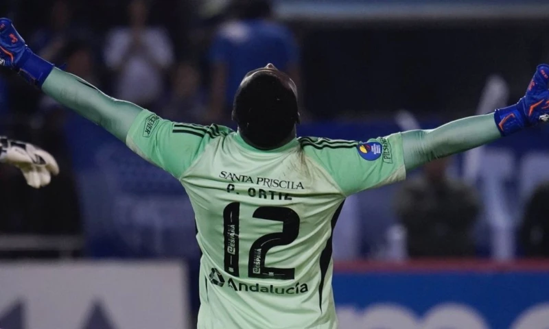 Pedro Ortiz fue la figura en la clasificación de Emelec ante Guayaquil City / Foto: cortesía Emelec