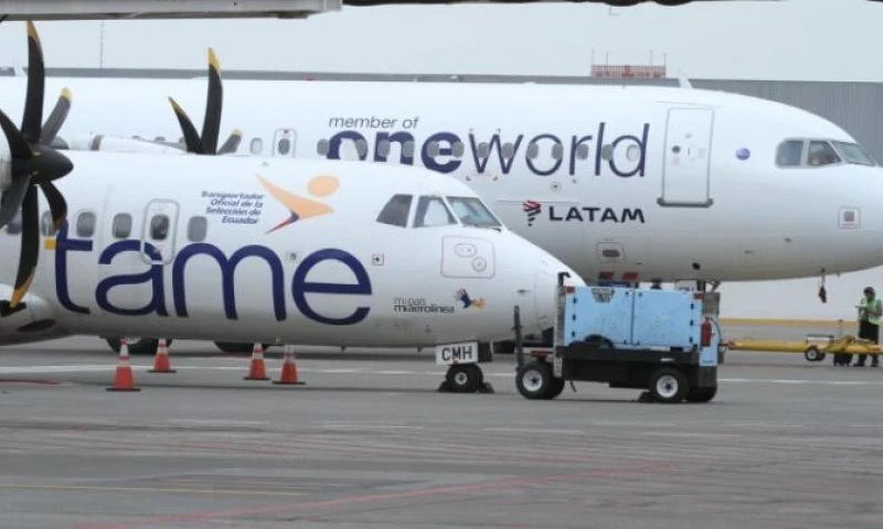 La plantilla de la aerolínea estatal está conformada por más de 900 trabajadores. Archivo Expreso