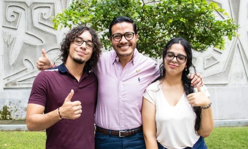 El programa de becas “Because He is Nice” es organizado por el Gobierno / Foto: cortesía Senescyt