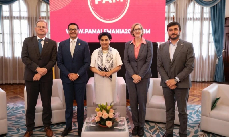 La canciller Gabriela Sommerfeld anunció el lanzamiento / Foto: cortesía Cancillería