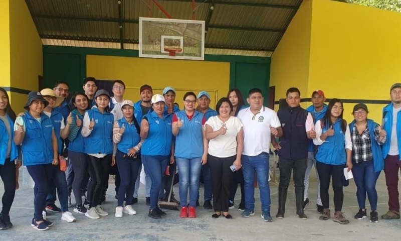 Se llevaron a cabo actividades de limpieza y adecentamiento de las viviendas/ Foto: cortesía MIES