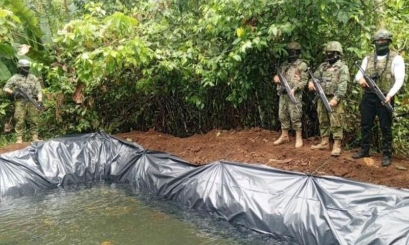 Los militares hallaron una piscina artesanal en Shushufindi / Foto: cortesía Fuerzas Armadas