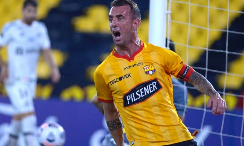 Barcelona ganó el grupo C con una victoria ante Santos/ Foto: EFE