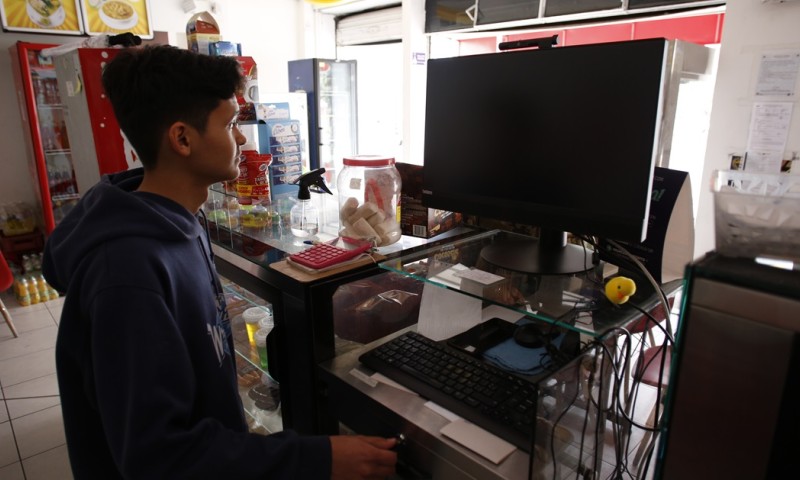 Ecuador registre un déficit de 465 megavatios diarios para atender su demanda nacional / Foto: EFE