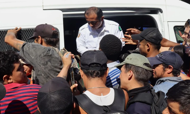 México halla a 343 migrantes abandonados en un tráiler en el oriente del país / Foto: EFE