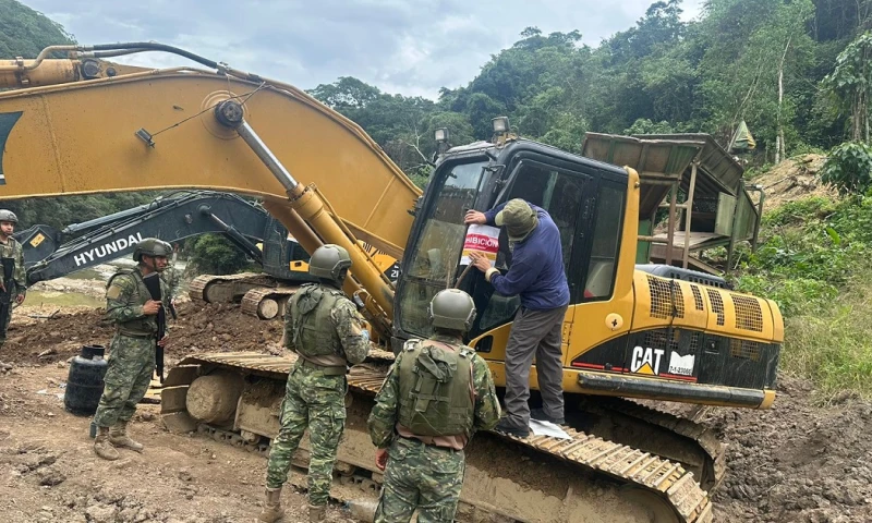 La conversión de la selva en tierras de cultivo y pastizales ha sido una de las principales causas/ Foto: cortesía FF.AA