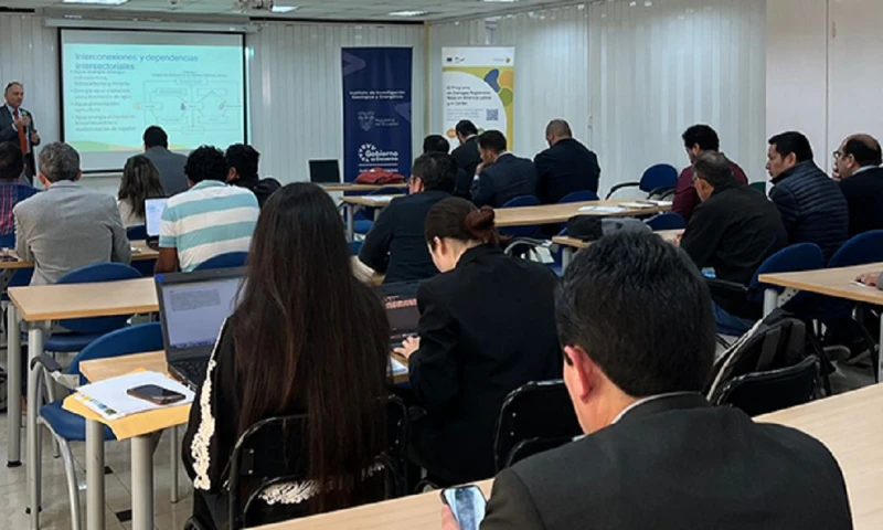 Durante el encuentro se efectuaron varias exposiciones acerca de los temas relacionados al programa Nexo/ Foto: Cortesía IIGE