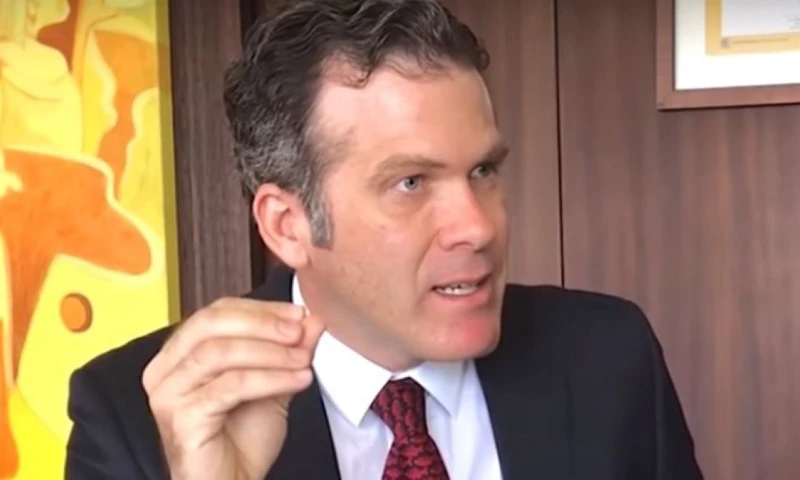 Alberto Acosta Burneo sigue de cerca el tema del sector petrolero / Foto: cortesía 