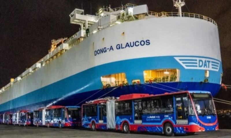 Los trolebuses llegaron a Manta provenientes de China / Foto: cortesía Municipio de Quito