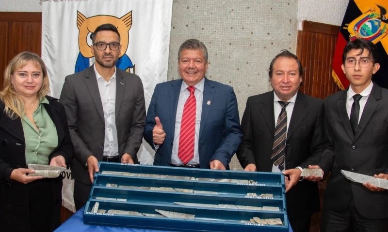 La ceremonia de entrega se realizó en el Hemiciclo Politécnico / Foto: cortesía Lundin Gold