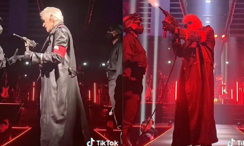 El cofundador de Pink Floyd es acusado de incitar al odio; salió con vestimenta de estilo nazi./ Foto: cortesía