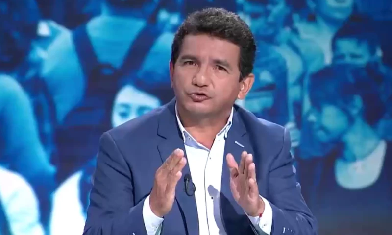 Según indicó, la decisión se tomó tras un proceso de diálogo con su entorno cercano y actores políticos locales / Foto: cortesía 