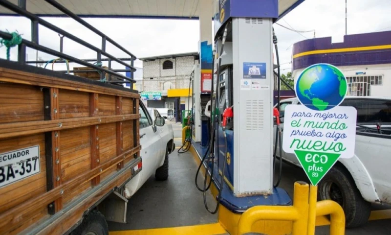  El especialista consideró que la rehabilitación de la Refinería de Esmeraldas ha tomado más tiempo del previsto / Foto: cortesía Petroecuador