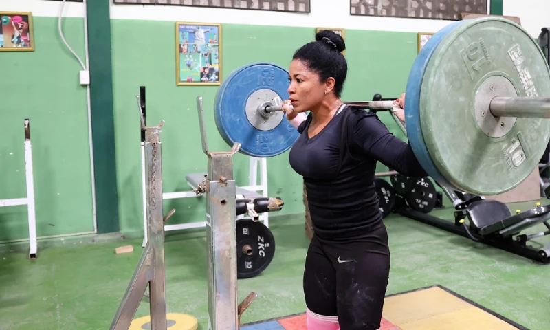 Levantamiento de pesas, una de las esperanzas de Ecuador para Tokio 2021 / Foto: EFE