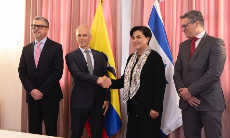 El acuerdo fue suscrito en un acto oficial en el que participaron la canciller Gabriela Sommerfeld y el embajador israelí Tzach Sarid / Foto: cortesía Cancillería