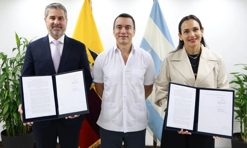 El acuerdo con la multinacional canadiense impulsará la exploración minera./ Foto: cortesía Presidencia