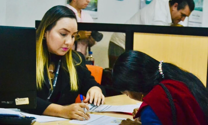Hasta el momento, el Gobierno entrega ocho tipos de bonos / Foto: cortesía MIES