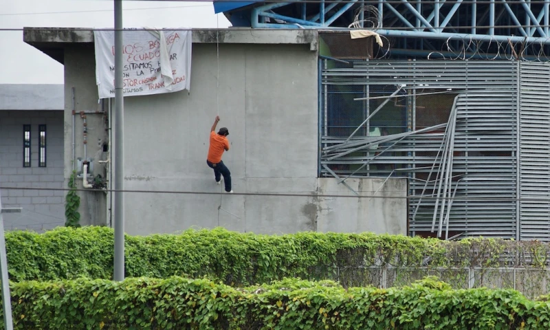 Tres reos fallecieron en cárcel de Esmeraldas / Foto: EFE 