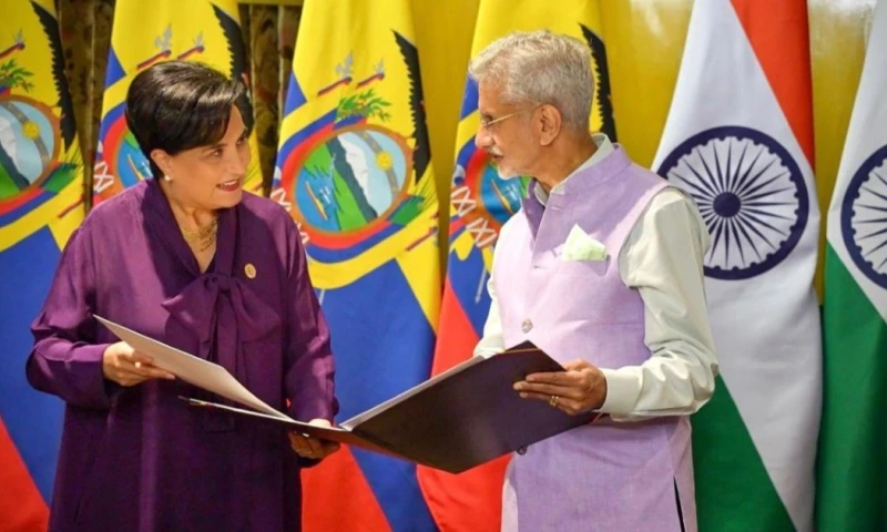 La cooperación también incluye asistencia en áreas sensibles como salud y gestión de riesgos / Foto: cortesía Cancillería