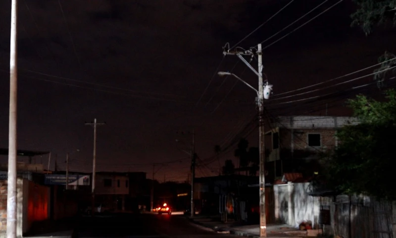 Los cortes de electricidad afectaron a Napo, Morona Santiago, Zamora Chinchipe…/ Foto: Cortesía EFE
