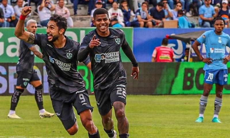 Luis Cano anotó el primer gol de Aucas ante Macará en Ambato / Foto: cortesía Aucas