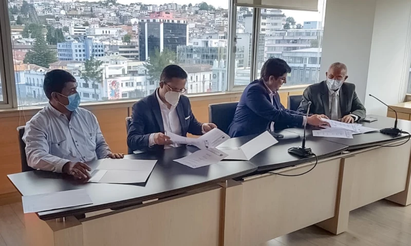221 trabajadores se beneficiarán de la firma de este contrato colectivo, e incluye temas como estabilidad laboral, incremento salarial, subsidios de alimentación, familiar, entre otros / Foto: cortesía ministerio de Trabajo