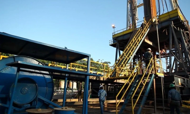 La producción de petróleo ha seguido una tendencia a la baja debido a la falta de inversión y exploración / Foto: cortesía Petroecuador