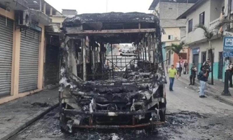 El autobús circulaba a las 05:30 hora local cuando fue interceptado por cuatro sujetos fuertemente armados/ Foto: cortesía