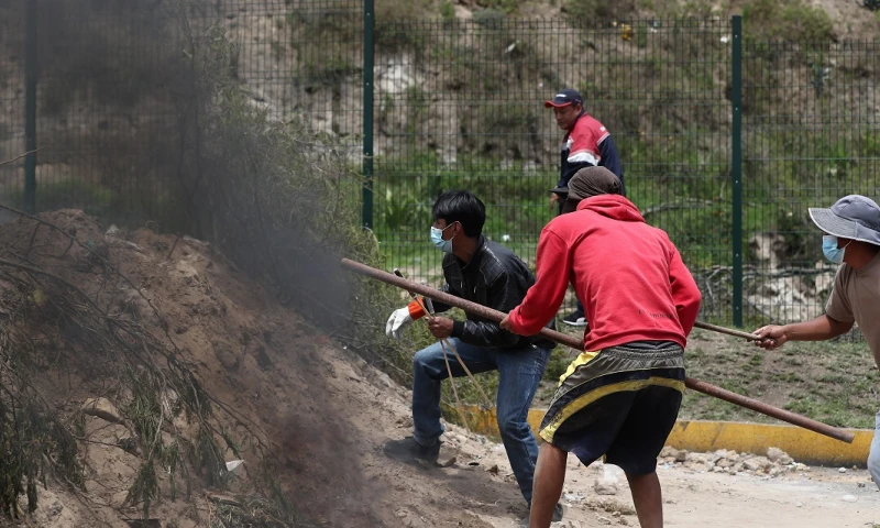 En el segundo día de para hubo bloqueo de vías y pequeñas protestas / Foto: EFE