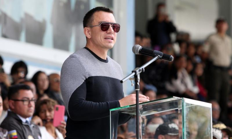 La entrega de los buses se realizó en la Escuela Superior de Policía ‘General Enríquez Gallo’ / Foto: cortesía Presidencia