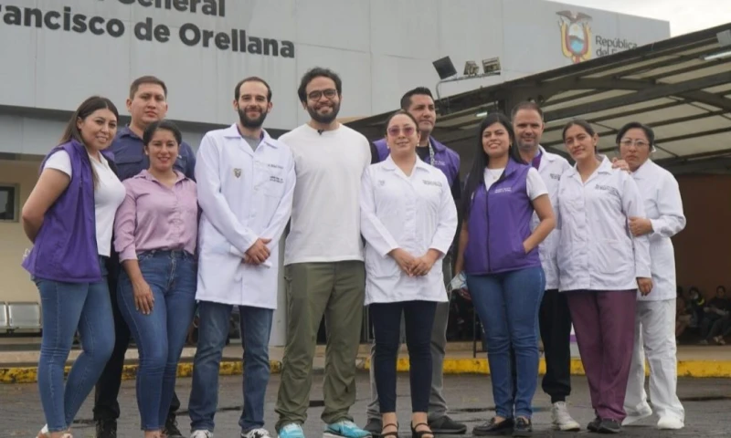 El recorrido por los centros salud de Orellana se realizó el 27 y 28 de marzo / Foto: cortesía Ministerio de Salud
