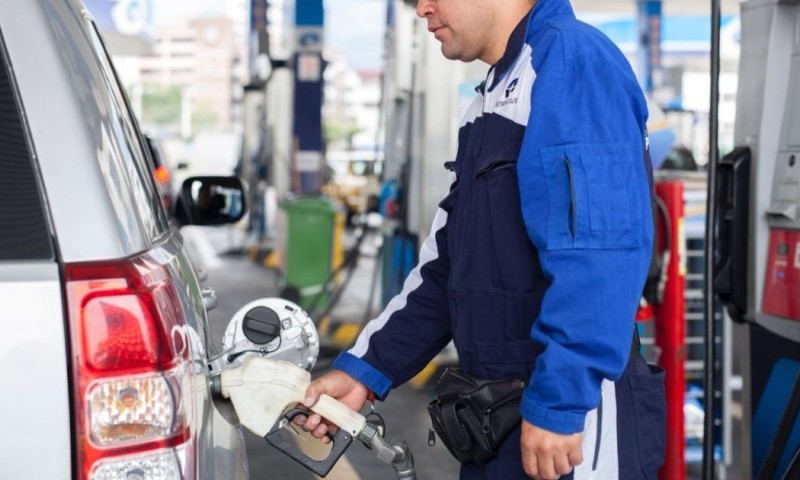 Los nuevos valores permanecerán vigentes hasta el 11 de agosto de 2026, conforme al esquema de bandas para la fijación de precios de las gasolinas Extra y Ecopaís / Foto: cortesía Petroecuador