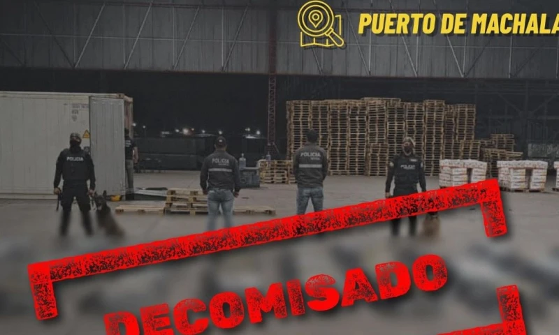En el contenedor con productos de exportación, la Policía halló 1999 paquetes con droga / Foto: cortesía Ministerio del Interior