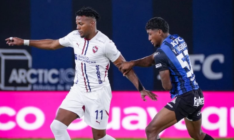 Liga continuará en las dos últimas fechas la disputa del cupo contra Barcelona / Foto: cortesía Liga de Quito