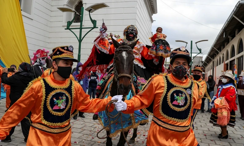 La Mama Negra: un rito que ahora encara al coronavirus / Foto: EFE
