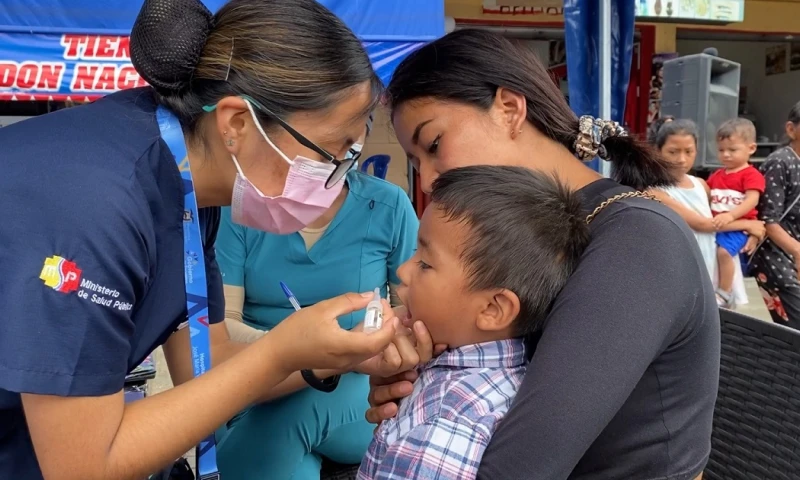 La campaña nacional de vacunación contra la poliomielitis, sarampión y rubeola continúa./ Foto: cortesía Ministerio de Salud