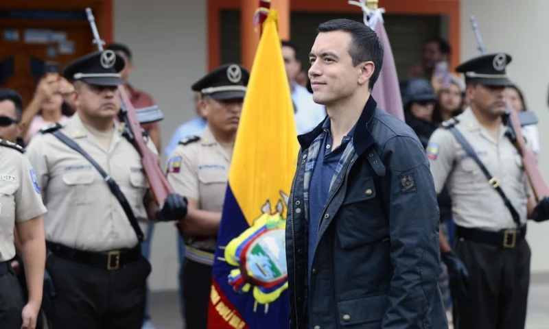 El presidente Daniel Noboa entregó la Unidad de Policía Comunitaria (UPC) en Echeandía / Foto: cortesía Presidencia
