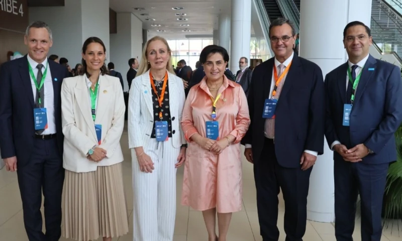 Durante el encuentro, coincidieron en la necesidad de institucionalizar políticas orientadas al desarrollo integral de la primera infancia y la juventud / Foto: cortesía Unicef