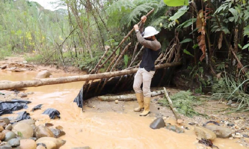 Las actividades mineras de la empresa Terraearth fueron suspendidas en Napo / Cortesía del Ministerio de Ambiente
