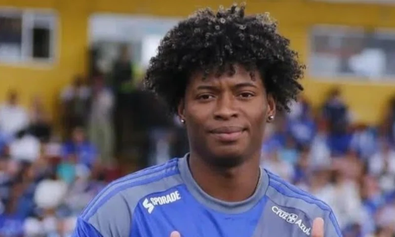 El Emelec mantiene total hermetismo sobre la actual situación de su extremo izquierdo / Foto: cortesía