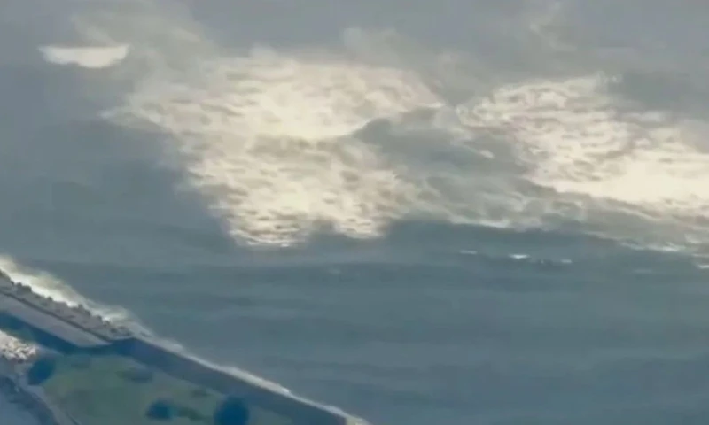 Las primeras olas registradas alcanzaron entre 40 y 80 centímetros en puertos del norte / Foto: captura de pantalla