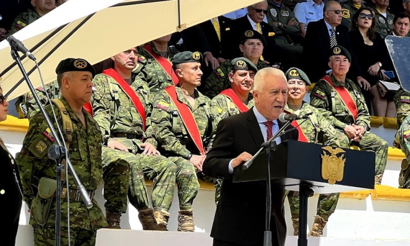 FF.AA. de Ecuador no descartan casos aislados de nexos con bandas del crimen / Foto: EFE