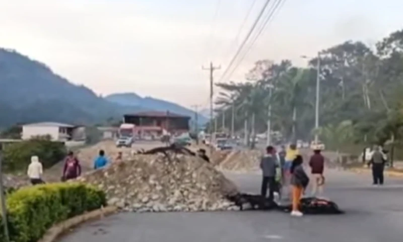 Las protestas se concentran en el cantón Centinela del Cóndor / Foto: cortesía