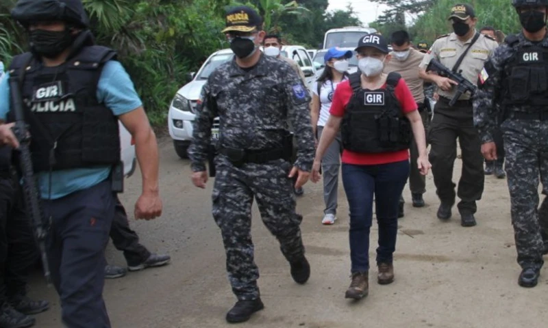  Luego de seis meses de investigaciones, siete policías en servicio activo fueron arrestados / Foto: cortesía 