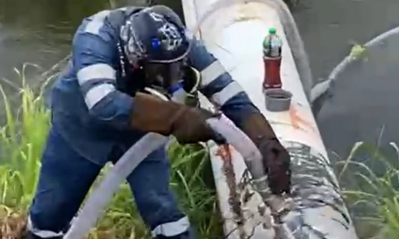 Los trabajos de reparación del ducto finalizaron el 24 de noviembre./ Foto: cortesía Petroecuador