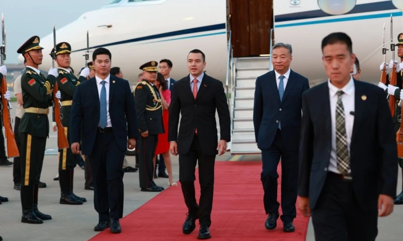 La comitiva ecuatoriana permanecerá hasta el 27 de junio en China / Foto: cortesía Presidencia 