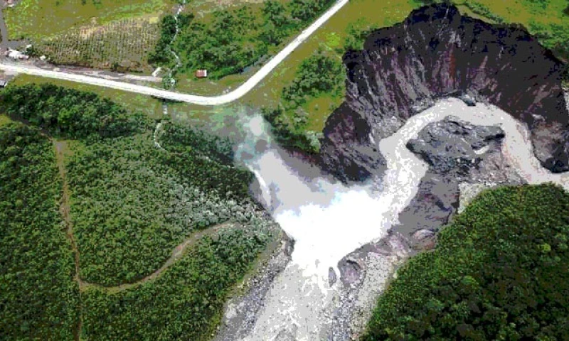 Un total de 17 familias podrían ser evacuadas ante el avance del fenómeno natural. / Foto: Cortesía