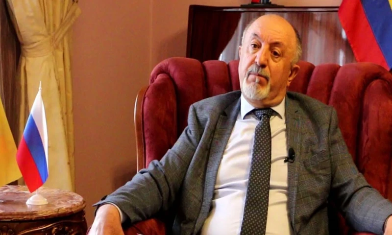 Noboa, dijo que su país planeaba intercambiar con EEUU la "chatarra ucraniana y rusa por 200 millones de dólares en equipamiento moderno" / Foto: cortesía