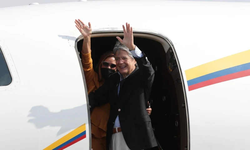  Guillermo Lasso será sometido a una operación quirúrgica de la médula espinal.